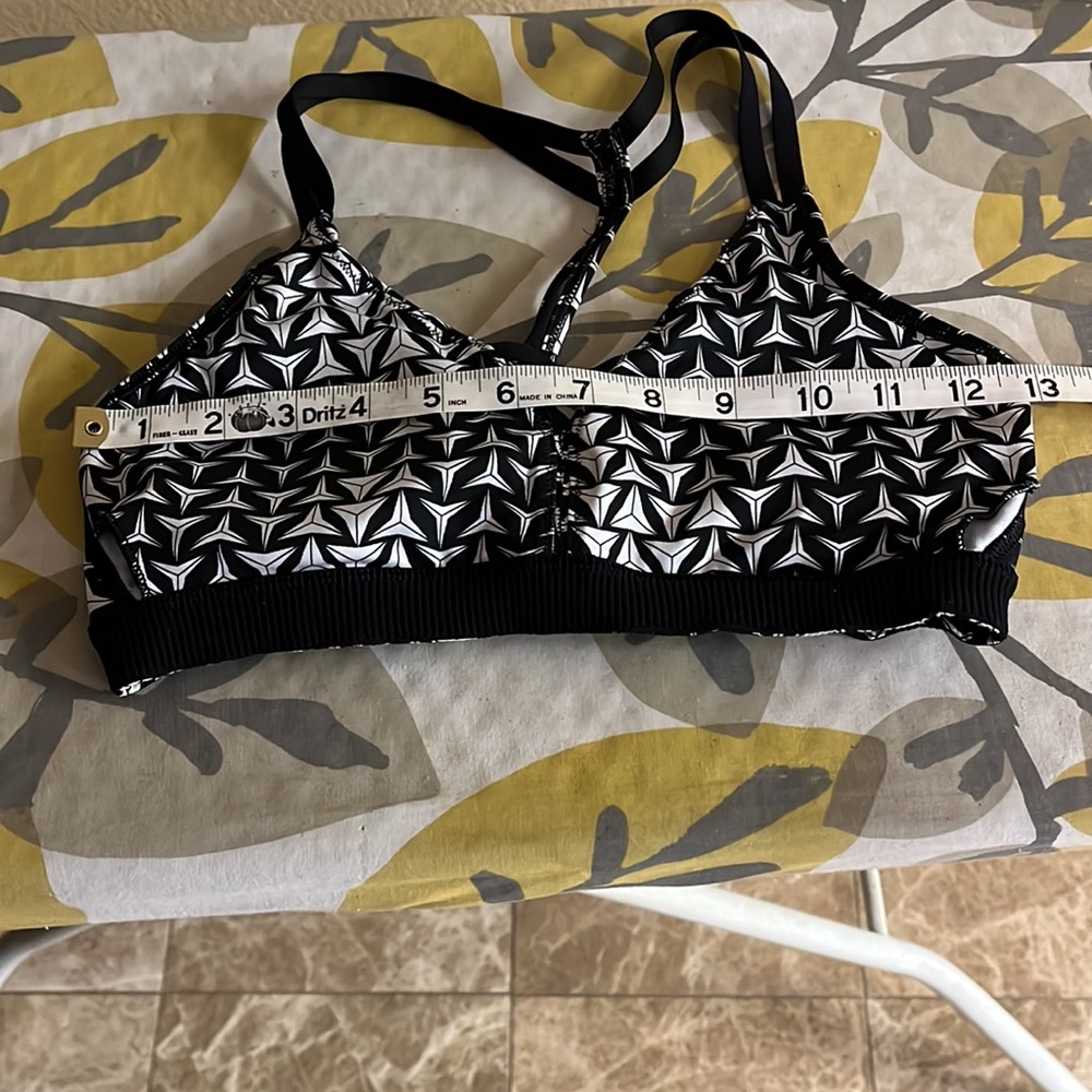 Victoria’s Secret VSX Sports bra - Picture 4 of 4
